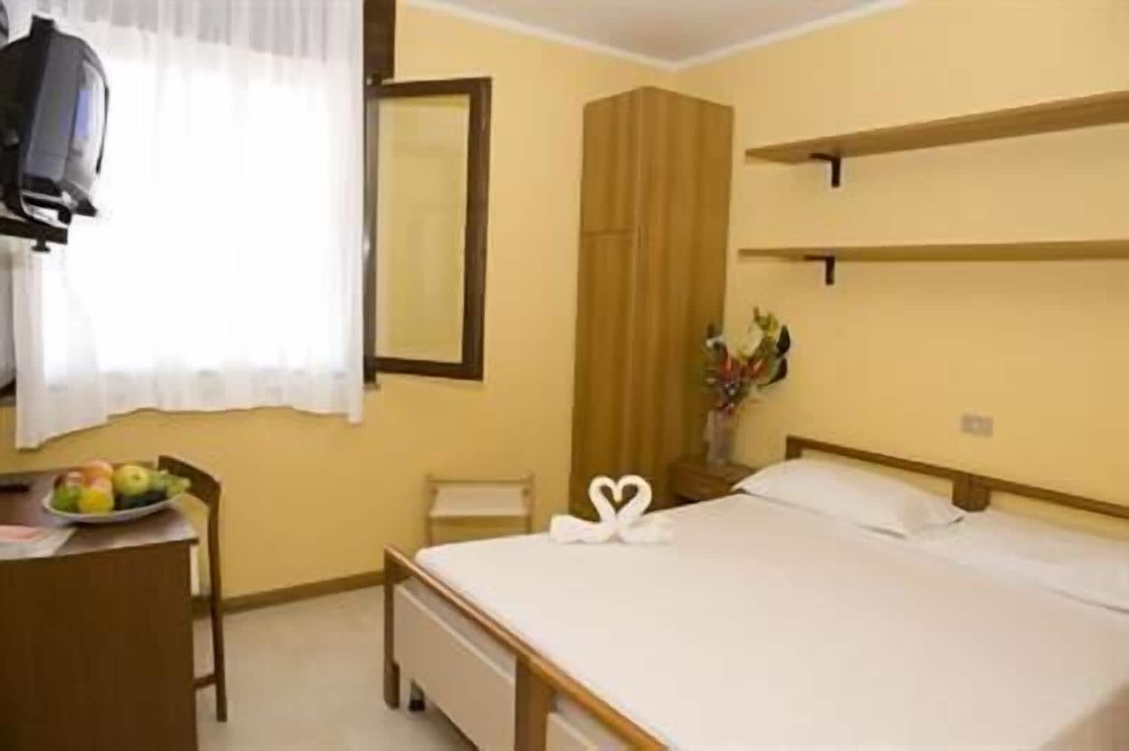 Hotel Rosa Dei Venti Линьяно-Саббьядоро Экстерьер фото
