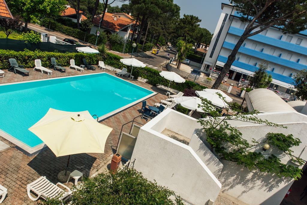 Hotel Rosa Dei Venti Линьяно-Саббьядоро Экстерьер фото