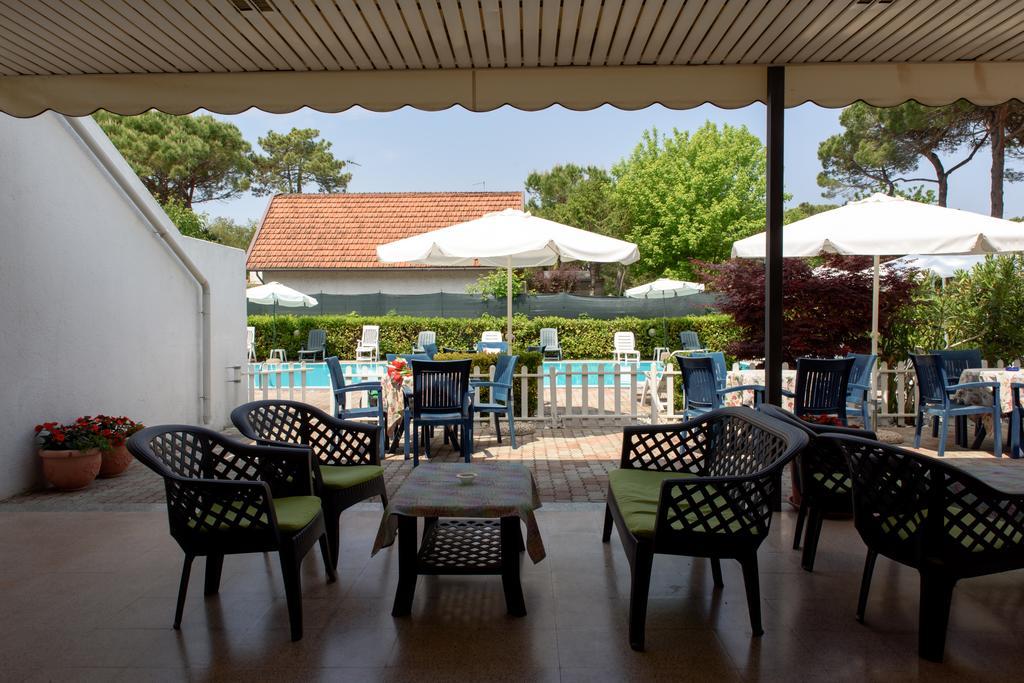 Hotel Rosa Dei Venti Линьяно-Саббьядоро Экстерьер фото