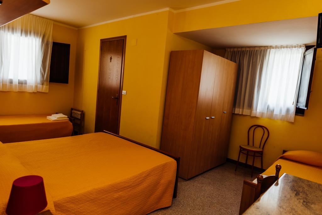 Hotel Rosa Dei Venti Линьяно-Саббьядоро Номер фото